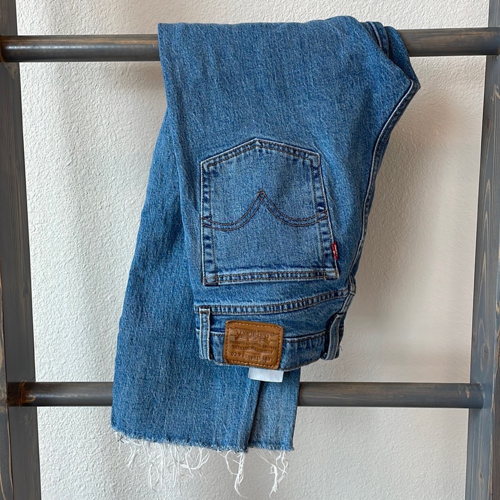 Levi’s Wedgie Straight Jeans Distressed S 28